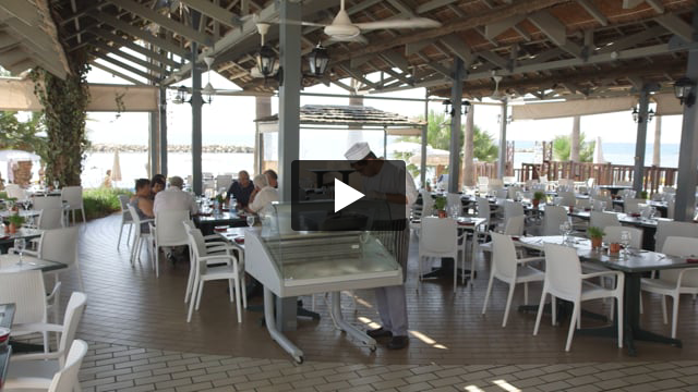 Palm Beach Hotel & Bungalows - video z Giaty