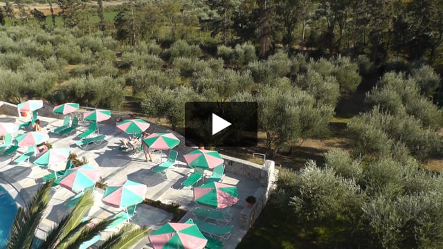 Vardis Olive Garden - video z Giaty