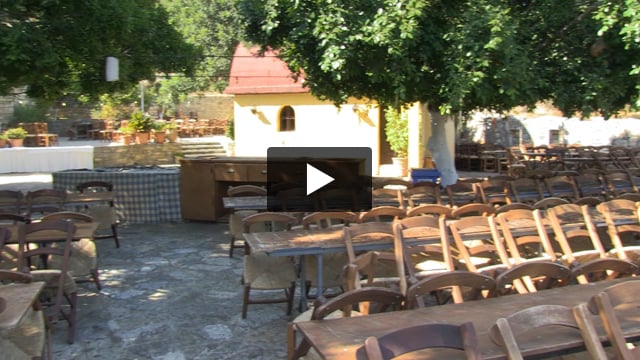 Arolithos Traditional Cretan Village - video z Giaty